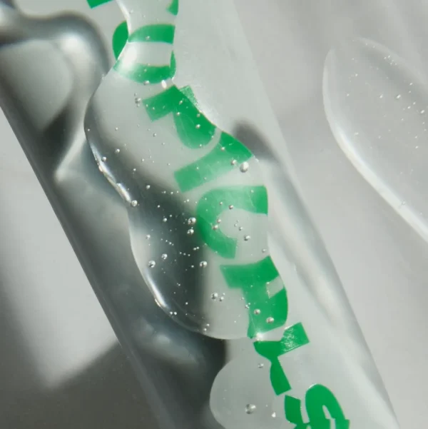 Minty Glossy Lip Balm - Soothes & Moisturizes (0.5 Fl Oz)
